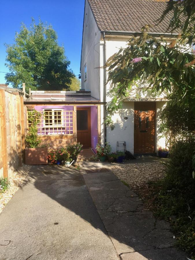 Cute Self-Contained Guest Room With Ensuite And Private Decked Porch In Glastonbury Zewnętrze zdjęcie